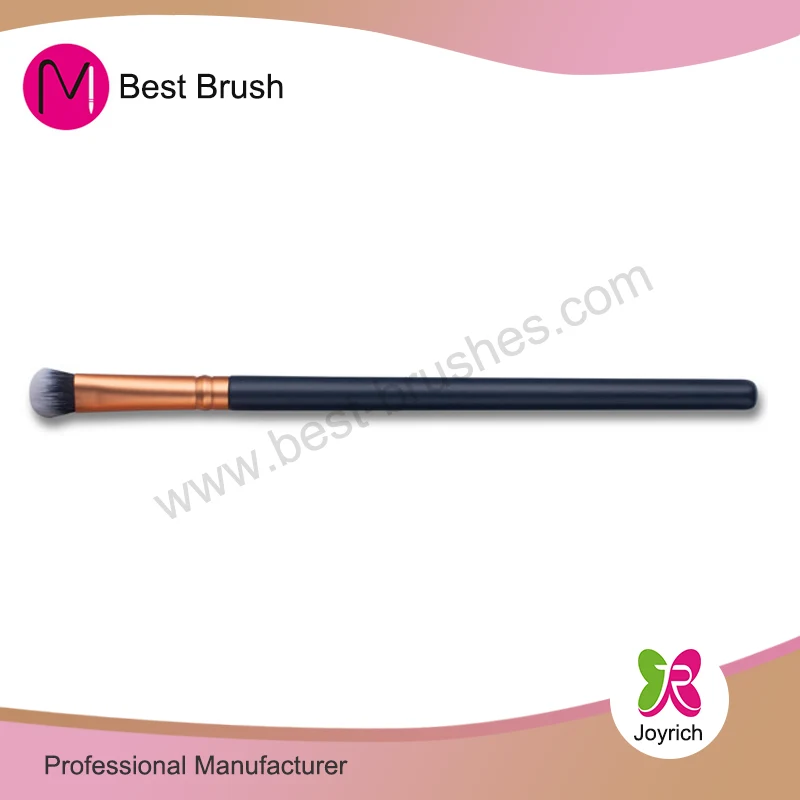 Oval eyeshadow makeup brush