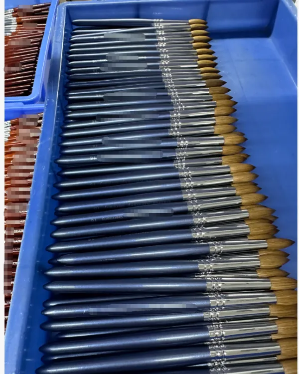 Isang Batch ng Mga Propesyonal na Nail Brushes na Tapos na sa Packaging at Handa nang Ipadala｜Best Brush Source Factory Nagbibigay ng OEM at ODM Customization para sa Global Wholesalers