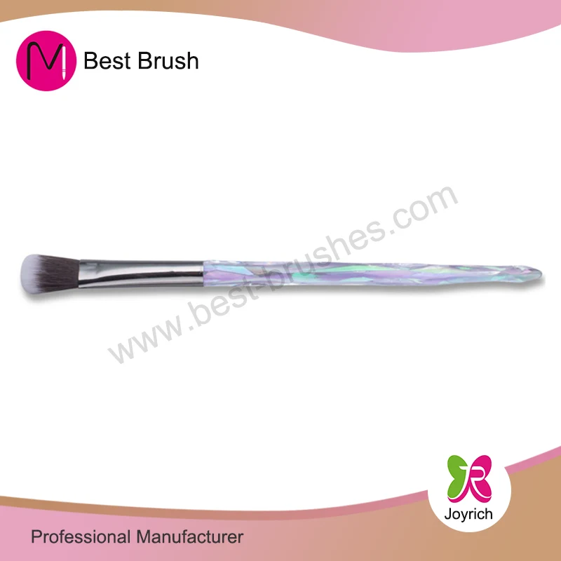 Oval mask makeup brush
